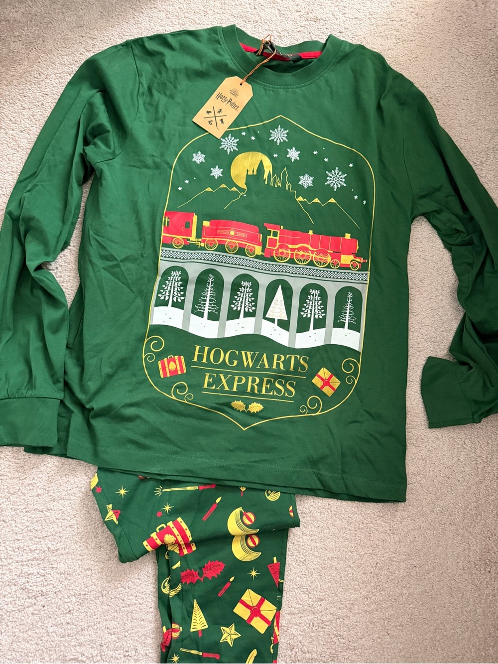 NWT Harry Potter Hogwarts Express Holiday Pajama Set